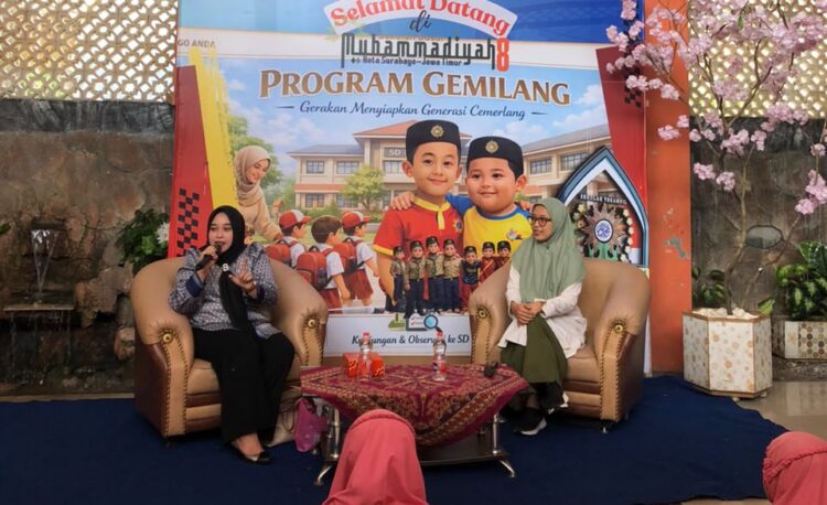 Belajar Sehari Bersama Orang Tua di Sekolah: Menjaga Senyum Sehat Bersama drg. Zulfa Nur Aida
